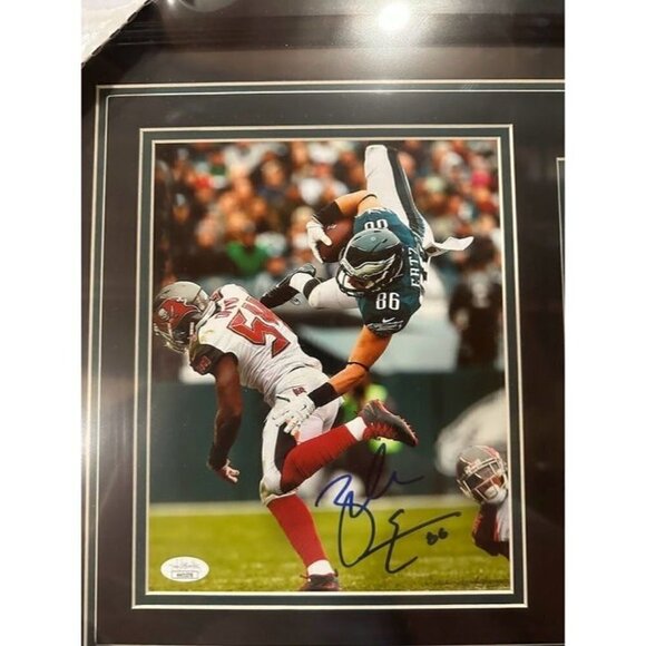 Zach Ertz signed autographed Philadelphia Eagles 8x10 Photo framed Collage JSA - Picture 2 of 6